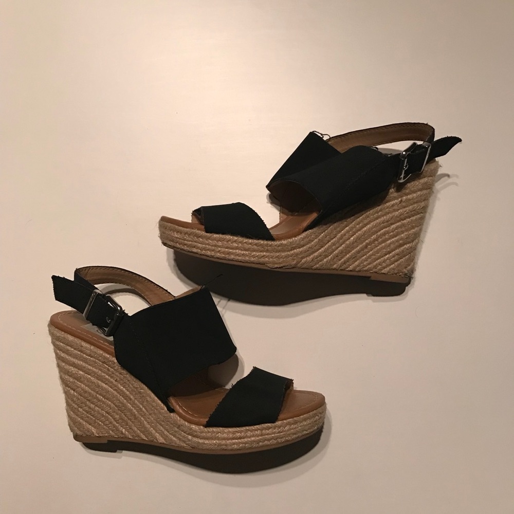 DV by Dolce Vita wedge